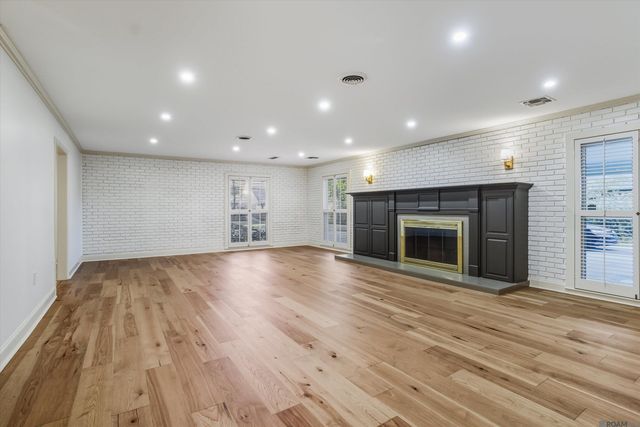 4528 Claycut Rd, Baton Rouge, LA 70806