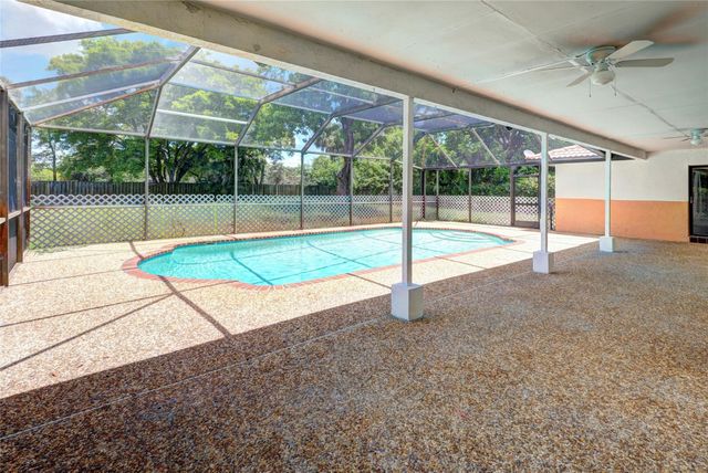 8859 NW 3rd Court, Coral Springs, FL 33071