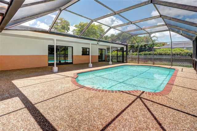 8859 NW 3rd Court, Coral Springs, FL 33071