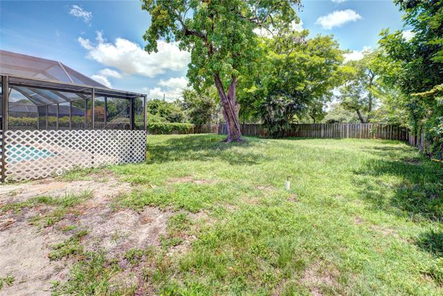 8859 NW 3rd Court, Coral Springs, FL 33071