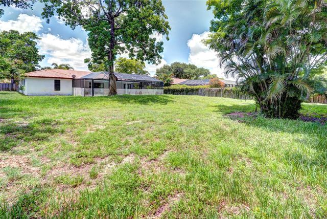 8859 NW 3rd Court, Coral Springs, FL 33071