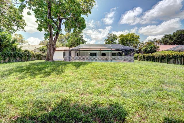 8859 NW 3rd Court, Coral Springs, FL 33071