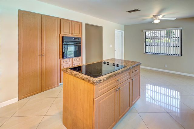 8859 NW 3rd Court, Coral Springs, FL 33071