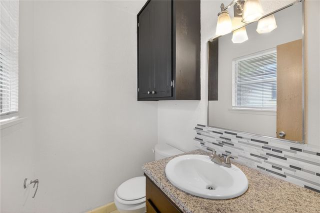 322 Waverly Dr, Corpus Christi, TX 78412