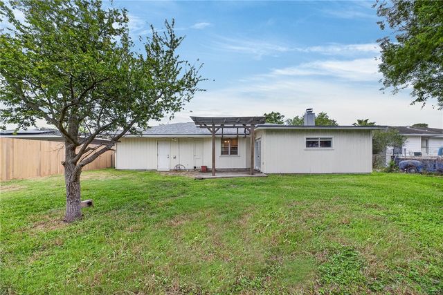 322 Waverly Dr, Corpus Christi, TX 78412