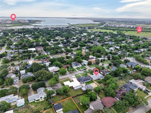 322 Waverly Dr, Corpus Christi, TX 78412