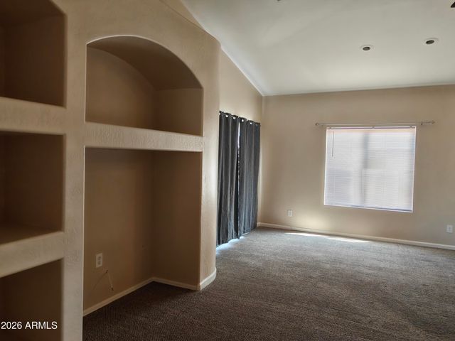 932 W CARTER Road, Phoenix, AZ 85041