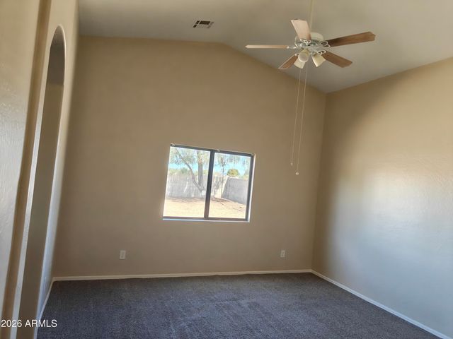 932 W CARTER Road, Phoenix, AZ 85041