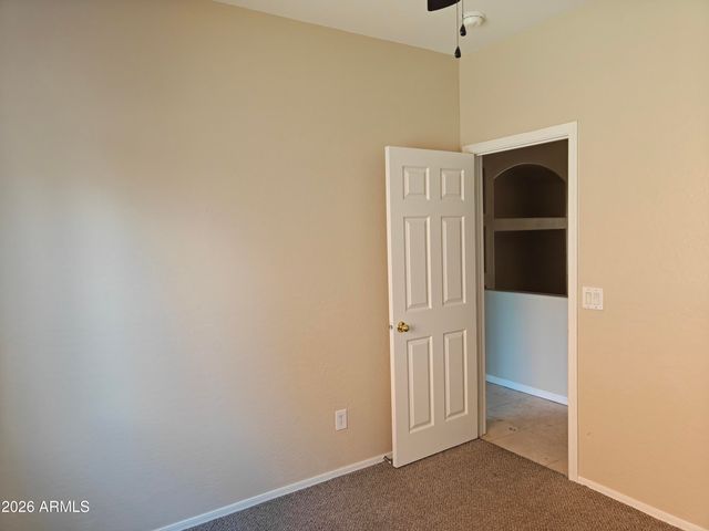 932 W CARTER Road, Phoenix, AZ 85041