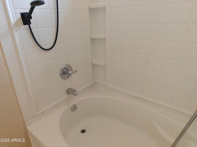 932 W CARTER Road, Phoenix, AZ 85041