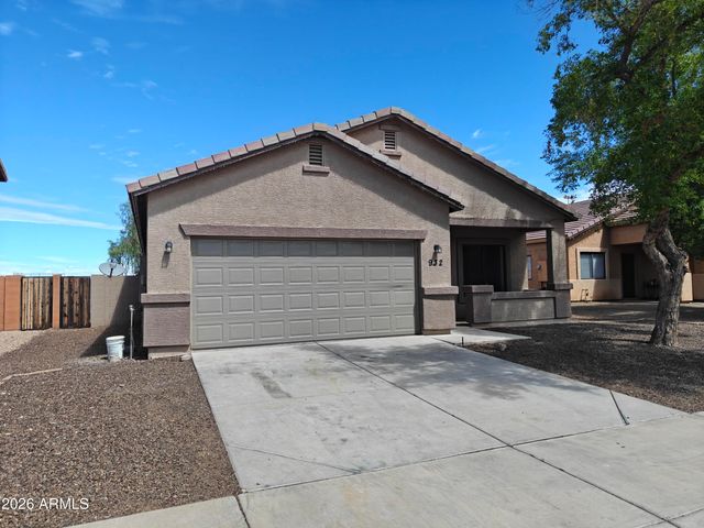 932 W CARTER Road, Phoenix, AZ 85041