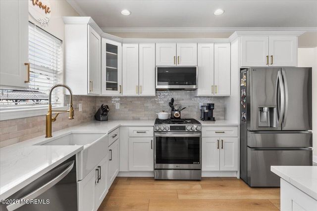 2 Devonshire Drive, Hazlet, NJ 07730