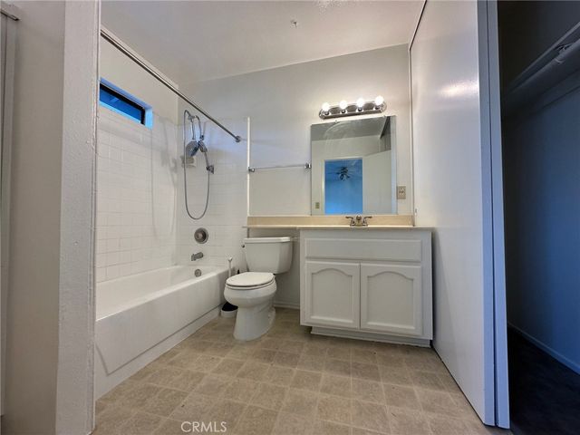 950 10th Street C, Huntington Beach, CA 92648