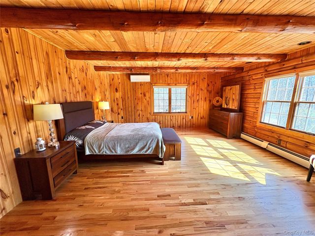 33 O'Brian Road, Middletown, NY 10940