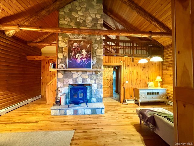 33 O'Brian Road, Middletown, NY 10940