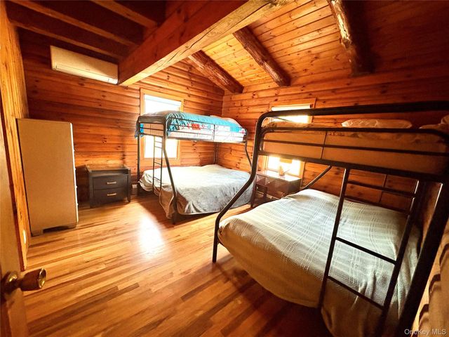 33 O'Brian Road, Middletown, NY 10940