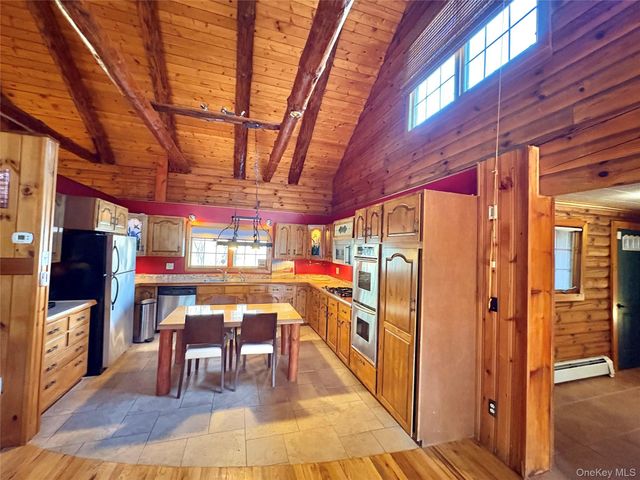 33 O'Brian Road, Middletown, NY 10940