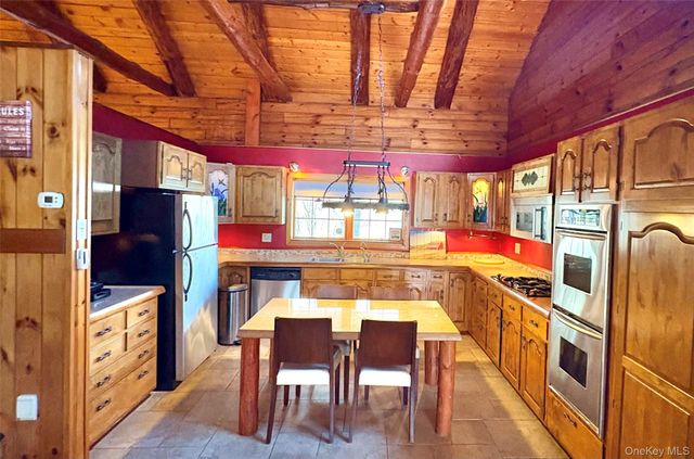 33 O'Brian Road, Middletown, NY 10940