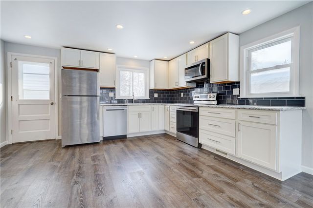 3482-3484 Lake Ave, Rochester, NY 14612