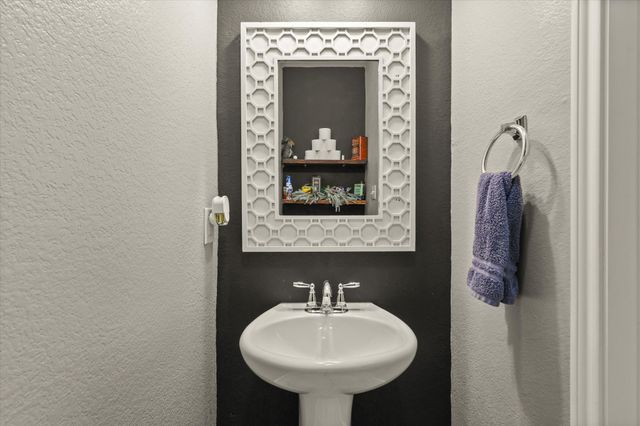 8805 Deadwood Lane, Aubrey, TX 76227