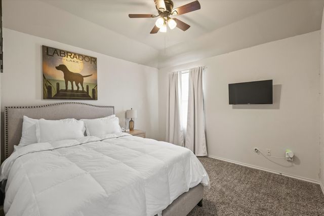 8805 Deadwood Lane, Aubrey, TX 76227