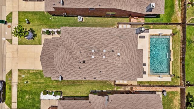 8805 Deadwood Lane, Aubrey, TX 76227