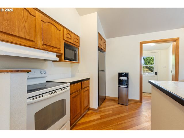 721 COLE Rd, Oakland, OR 97462