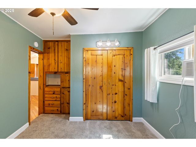 721 COLE Rd, Oakland, OR 97462