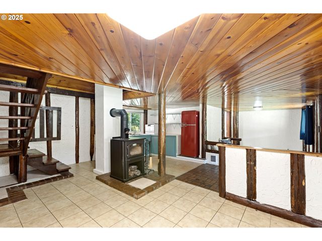 721 COLE Rd, Oakland, OR 97462