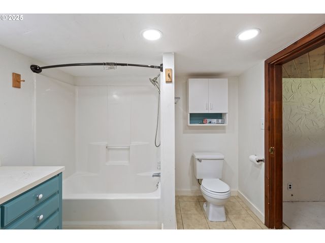 721 COLE Rd, Oakland, OR 97462