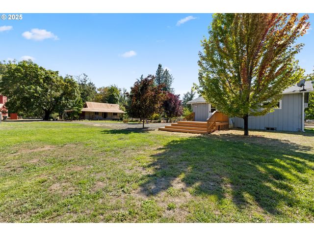 721 COLE Rd, Oakland, OR 97462