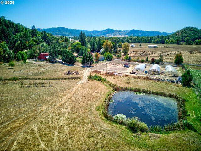 721 COLE Rd, Oakland, OR 97462