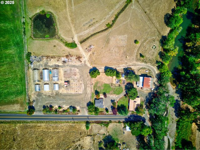 721 COLE Rd, Oakland, OR 97462