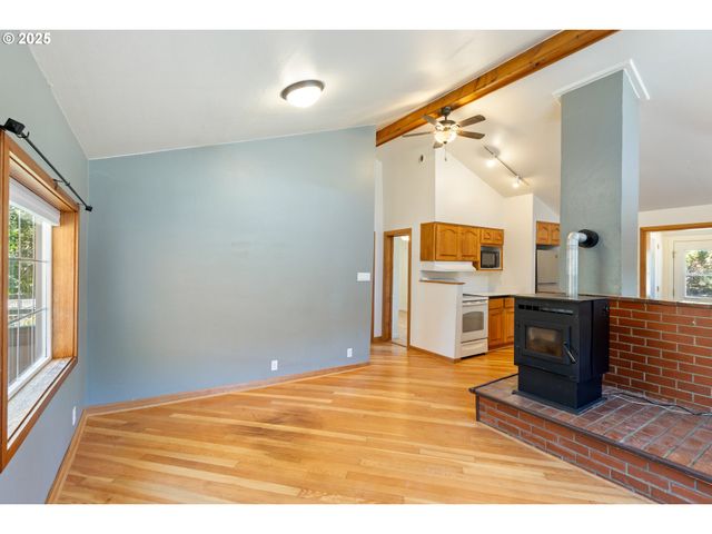 721 COLE Rd, Oakland, OR 97462