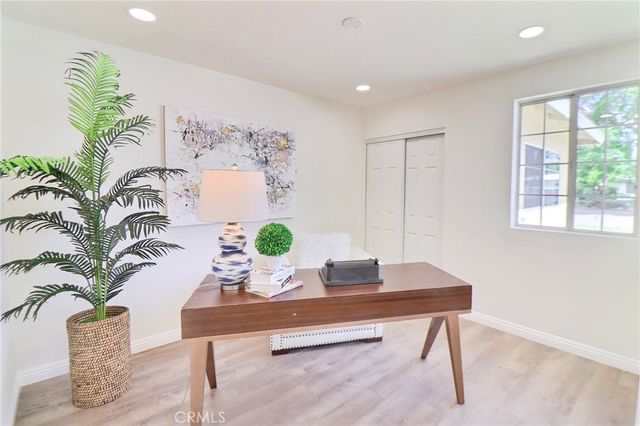 1022 W Grovecenter, West Covina, CA 91790