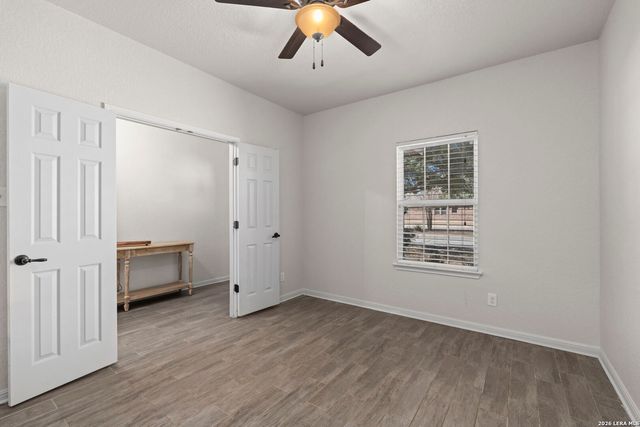 221 Ludwig Dr, Boerne, TX 78006