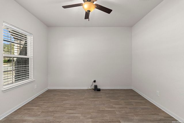 221 Ludwig Dr, Boerne, TX 78006