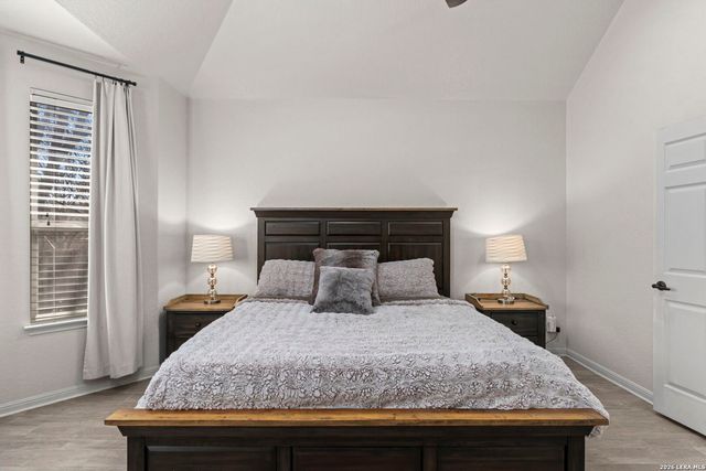 221 Ludwig Dr, Boerne, TX 78006