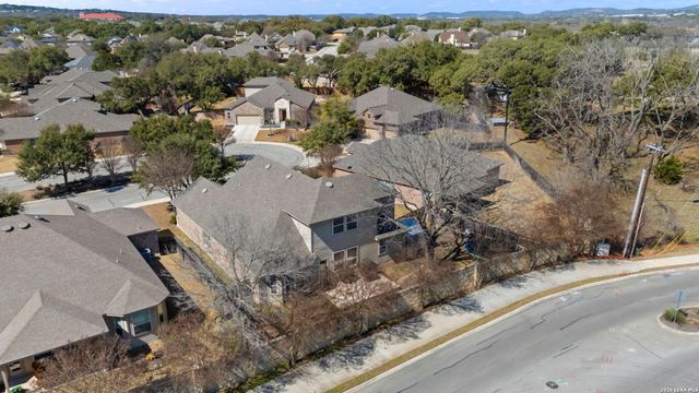 221 Ludwig Dr, Boerne, TX 78006