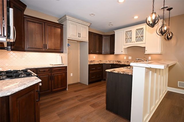 1102 Wilhelm Avenue, South Park, PA 15236