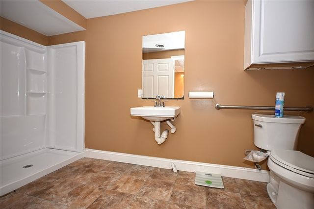 1102 Wilhelm Avenue, South Park, PA 15236