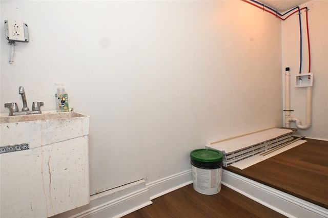 1102 Wilhelm Avenue, South Park, PA 15236