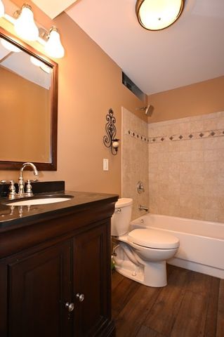 1102 Wilhelm Avenue, South Park, PA 15236