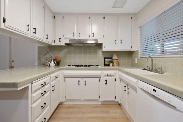 30955 Tower Road, Visalia, CA 93292