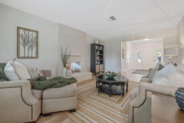 30955 Tower Road, Visalia, CA 93292