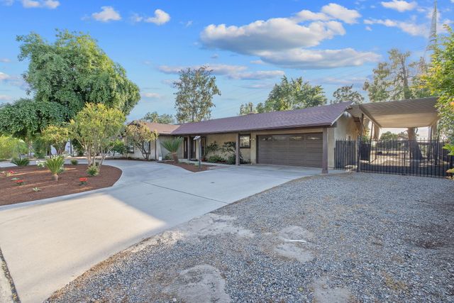 30955 Tower Road, Visalia, CA 93292