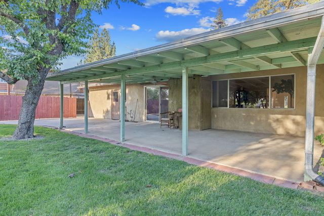 30955 Tower Road, Visalia, CA 93292