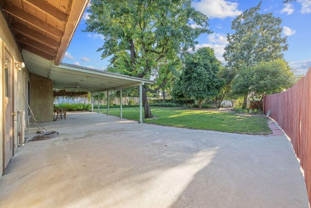 30955 Tower Road, Visalia, CA 93292