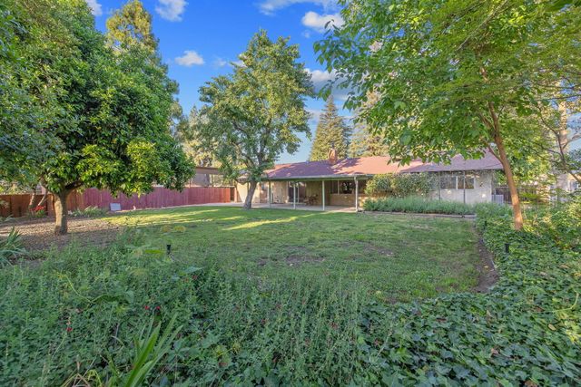 30955 Tower Road, Visalia, CA 93292