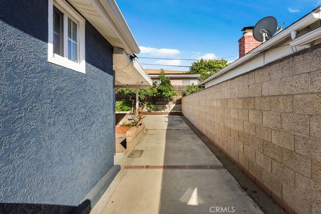 18322 Elgar Avenue, Torrance, CA 90504